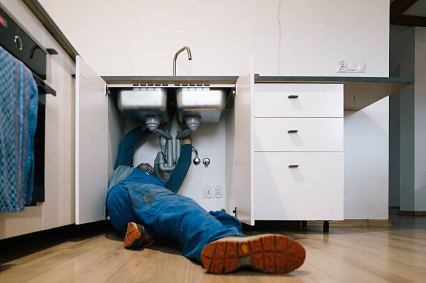 Professional Drain Cleaning technician working in Clarendon, TX